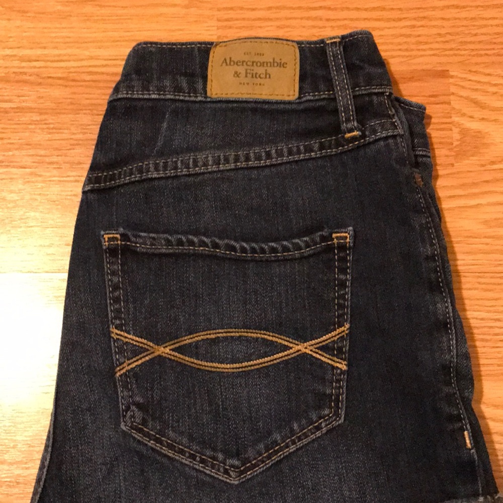 High waisted Abercrombie& Fitch shorts